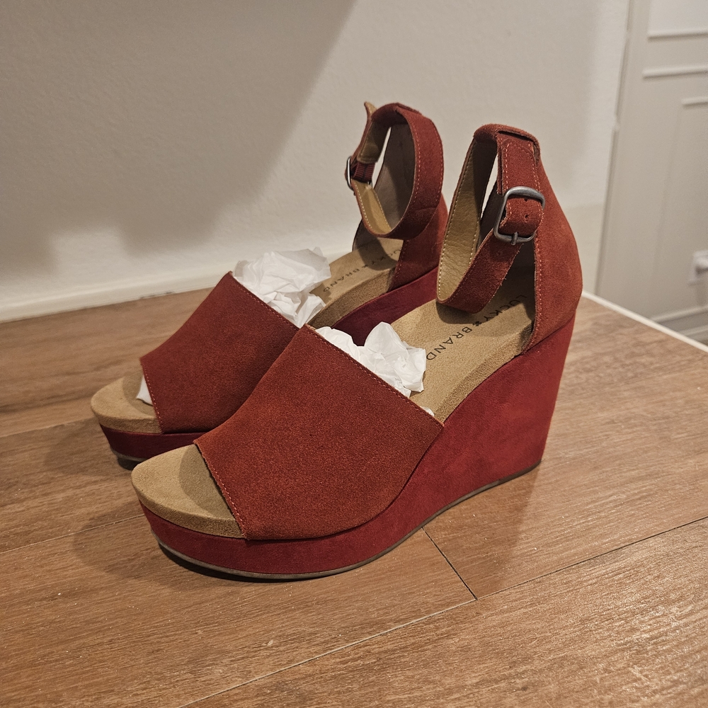 Lucky Brand " Yemisa" Rust Red Suede Platform Wedge Sandals